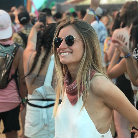 Meet your Posher, Mackenzie - Picture 1 of 1